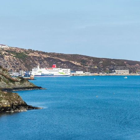 Rock Cottage - 3 Bedroom Holiday Home - Fishguard Bagian luar foto