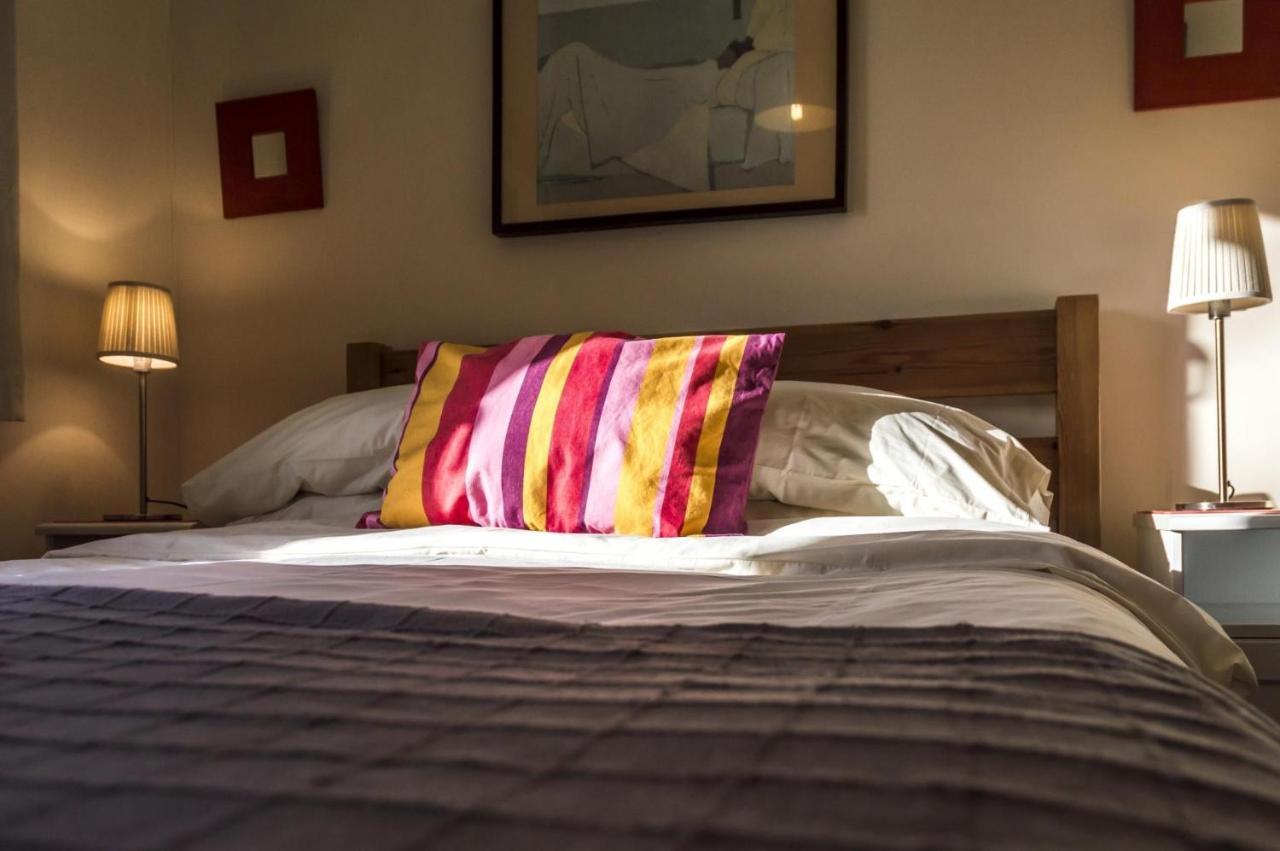Rock Cottage - 3 Bedroom Holiday Home - Fishguard Bagian luar foto